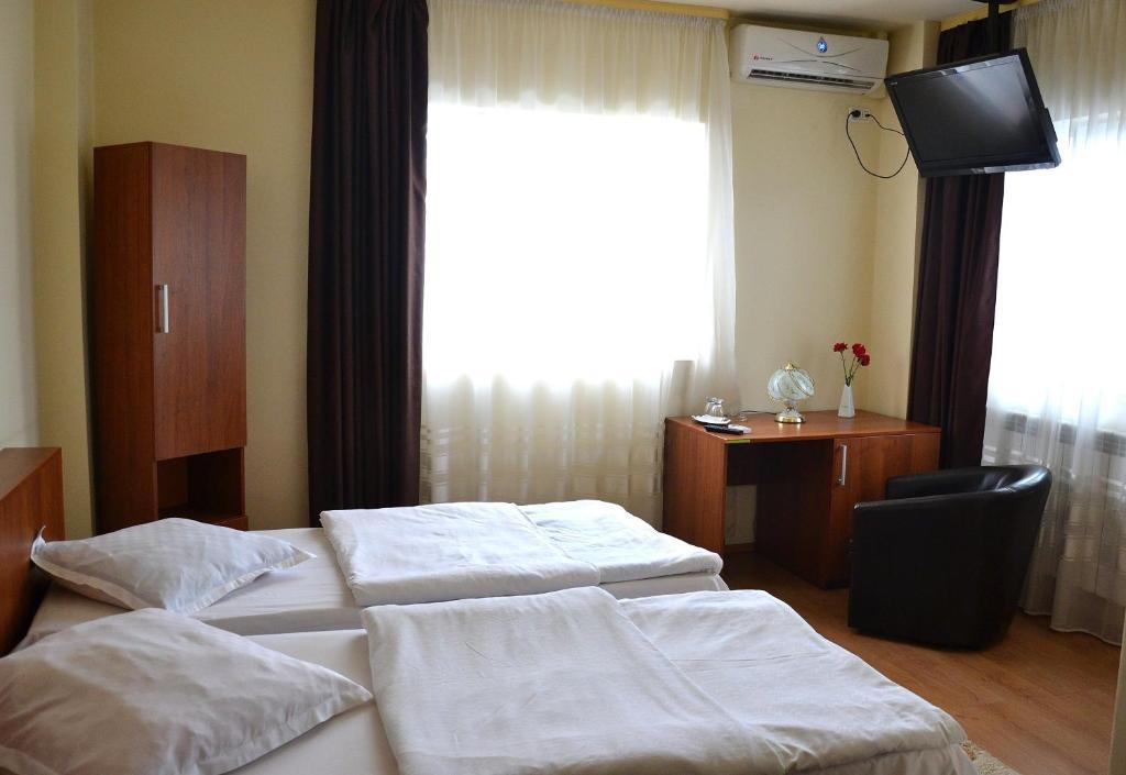 Hostel Tropical Drobeta Turnu Severin Exterior photo